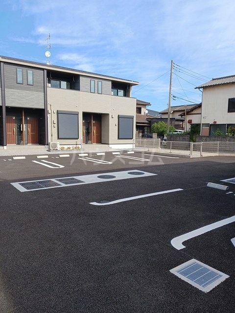 16/22 駐車場
