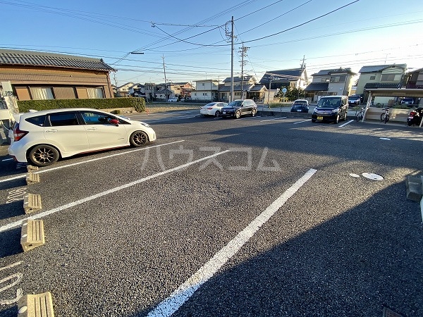 4/10 駐車場