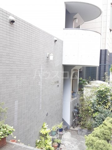 3/10 エントランス