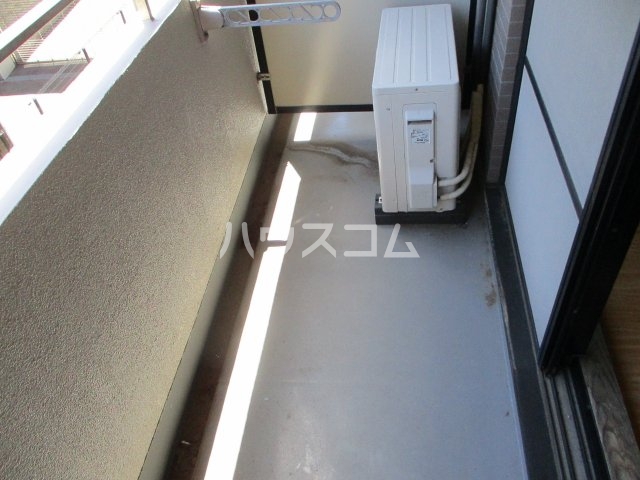 16/27 バルコニー