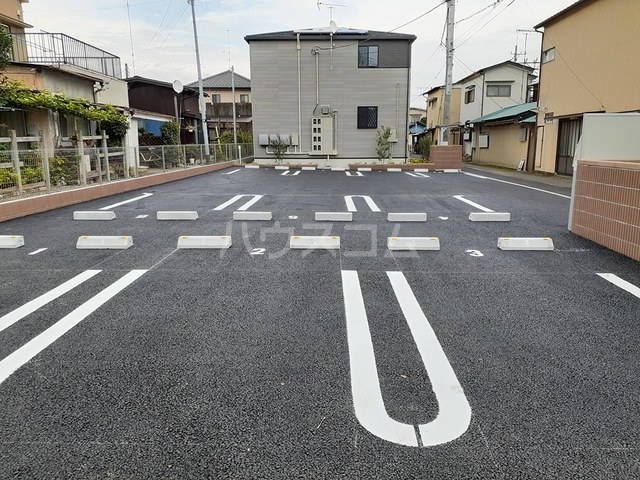28/30 駐車場