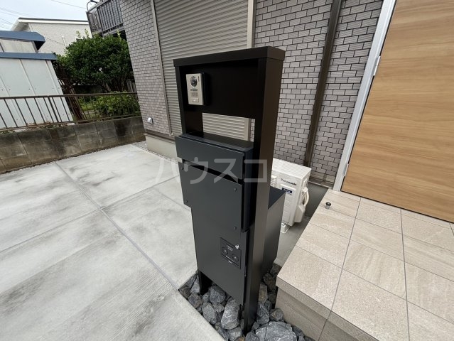 26/30 エントランス