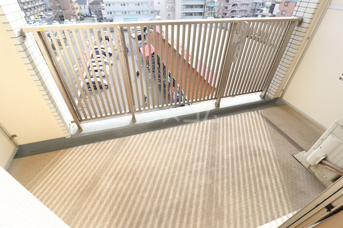 13/19 バルコニー