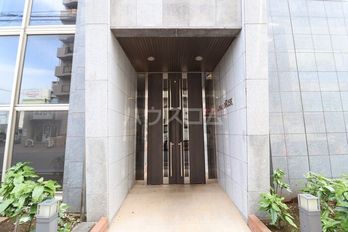 17/19 エントランス