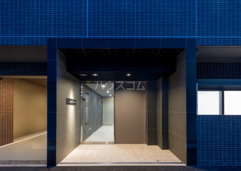 3/4 エントランス