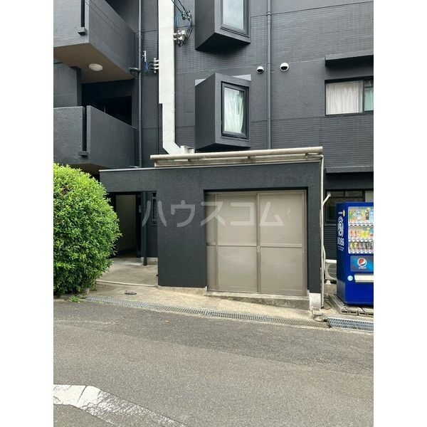 15/25 エントランス