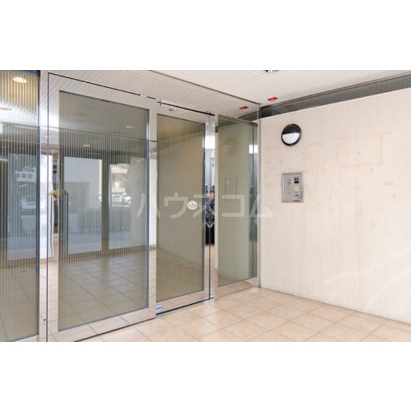 15/16 エントランス