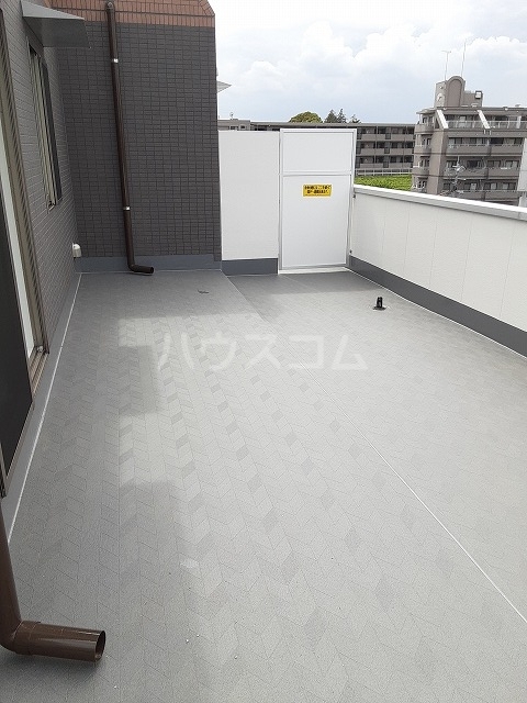 16/26 バルコニー