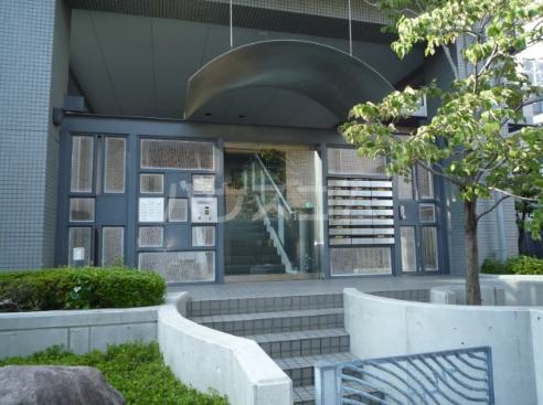 14/22 エントランス