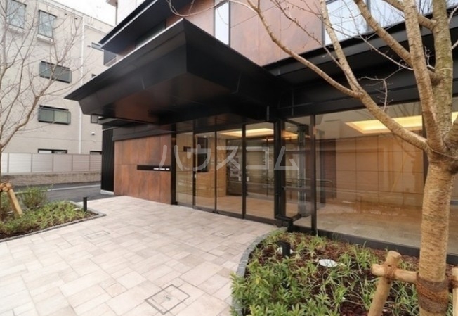 18/29 エントランス