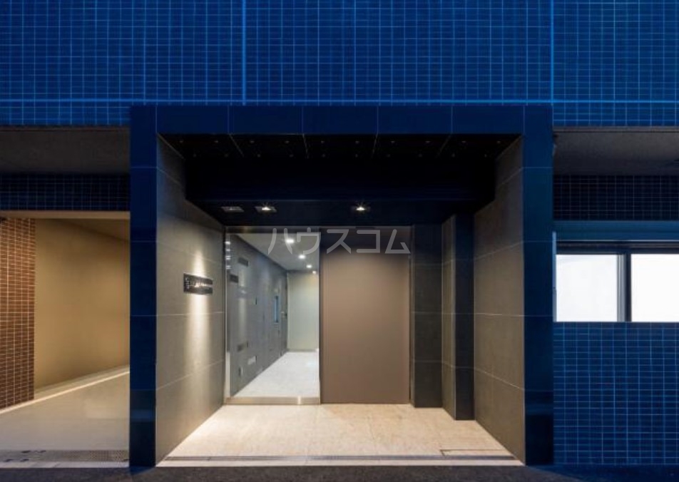 29/30 エントランス