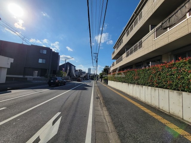 23/30 駐車場