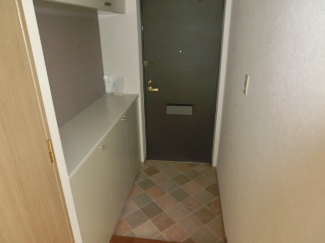 14/30 玄関