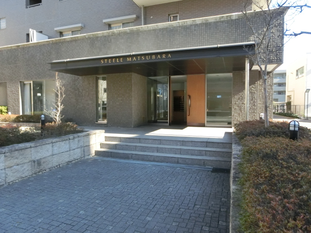 25/30 エントランス