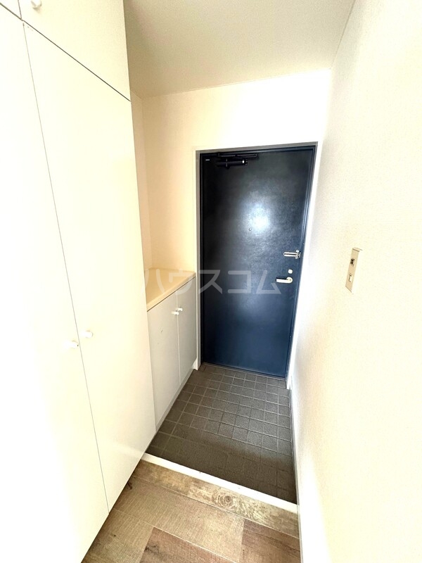 14/30 玄関