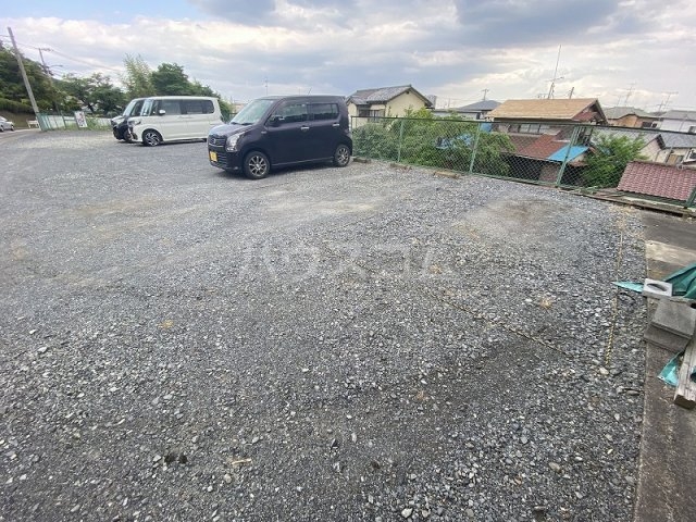 25/30 駐車場