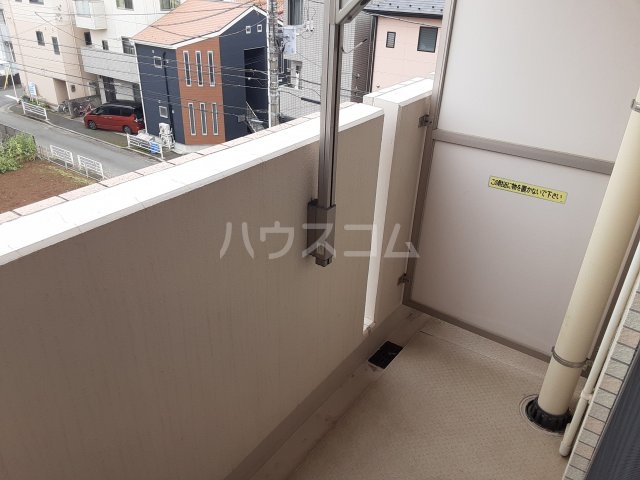 18/28 バルコニー