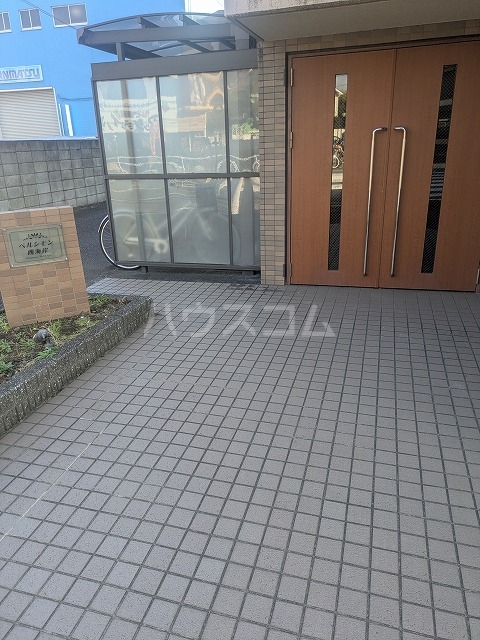 2/7 エントランス