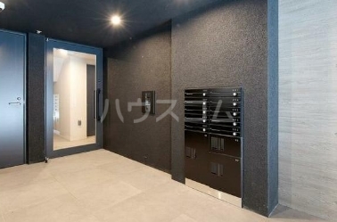 14/23 エントランス