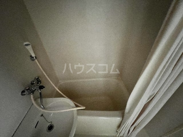 16/30 浴室