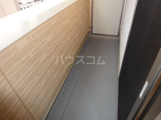 18/26 バルコニー