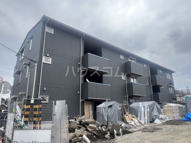 27/30 エントランス