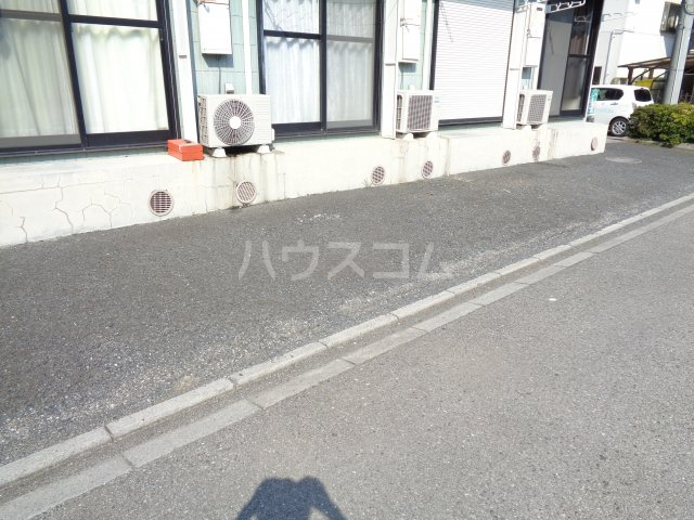 28/30 駐車場