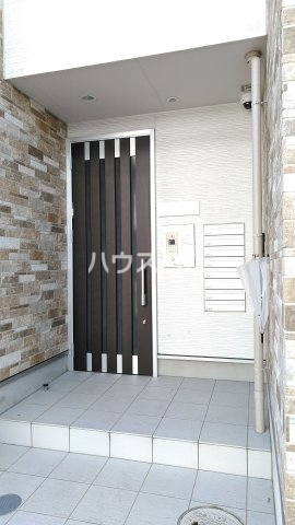 17/25 エントランス