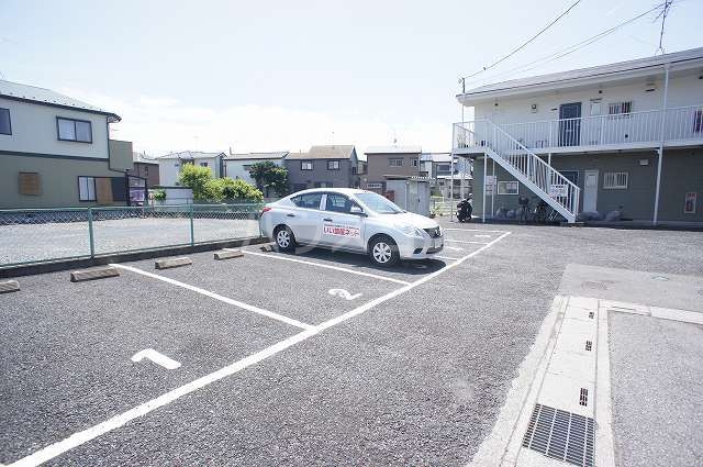14/19 駐車場