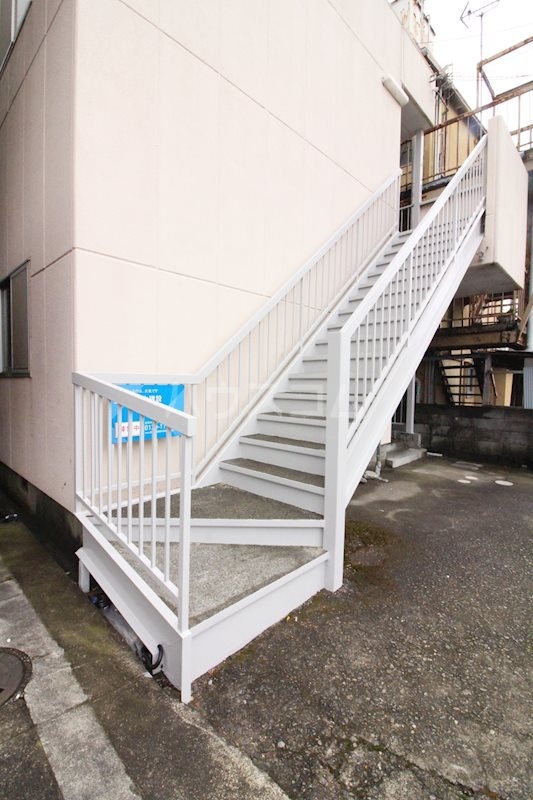 16/26 エントランス