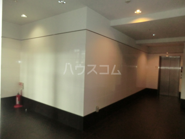 22/30 エントランス