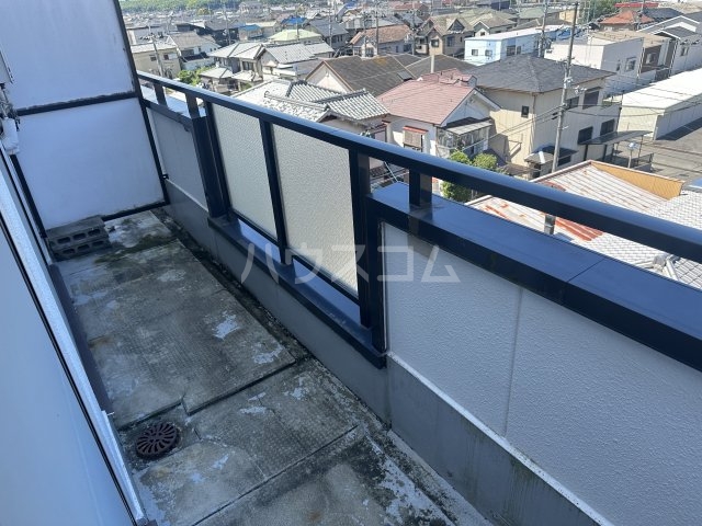 14/27 バルコニー