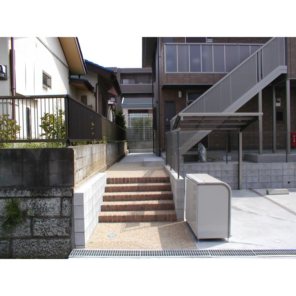 15/16 エントランス