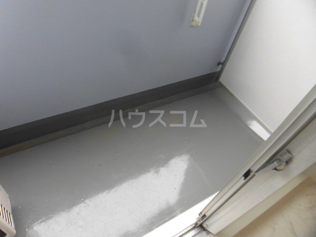 23/30 バルコニー