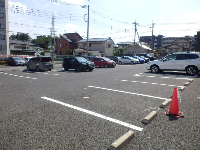 22/29 駐車場