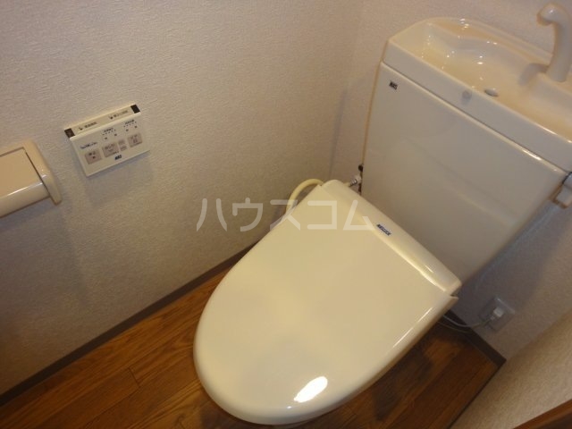 16/26 トイレ