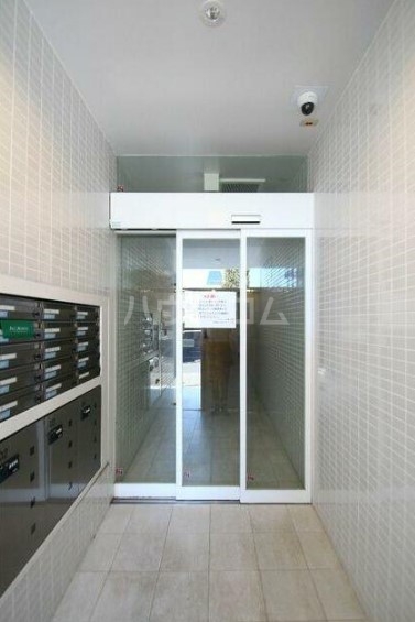 22/26 エントランス