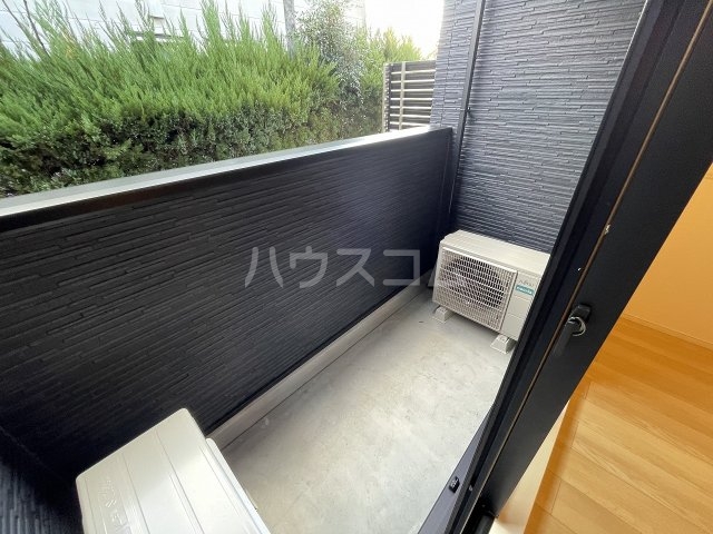 13/23 バルコニー