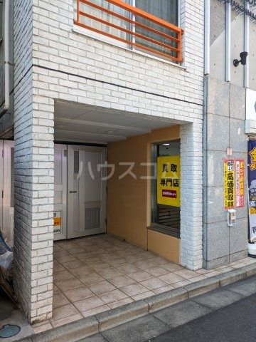 17/17 エントランス