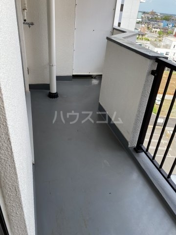 19/25 バルコニー