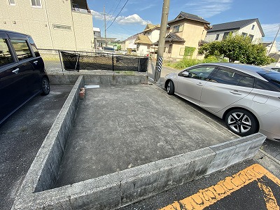 19/28 駐車場