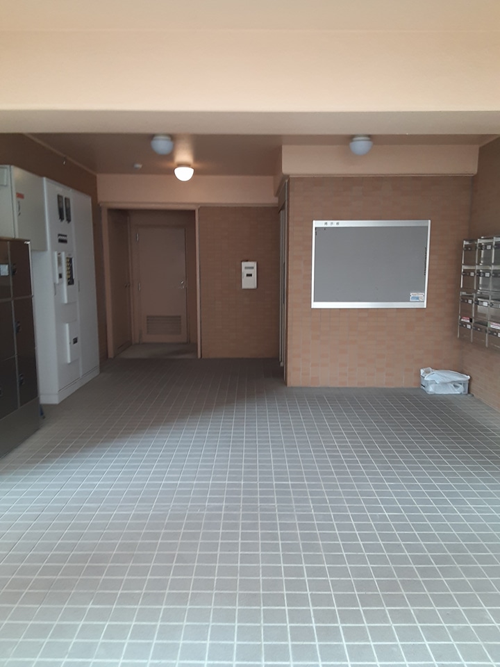 17/22 エントランス