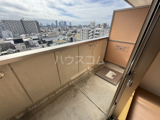 19/30 バルコニー