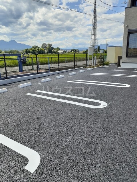 14/20 駐車場