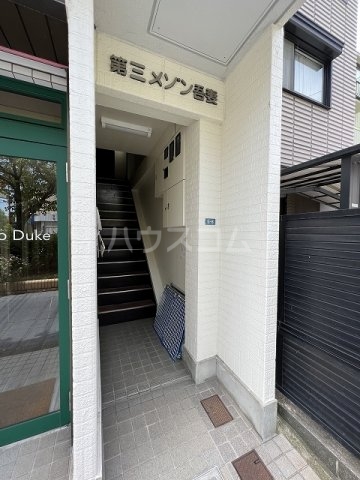 17/25 エントランス