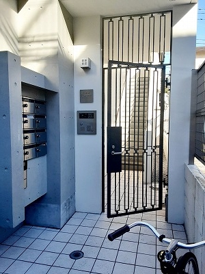 3/7 エントランス