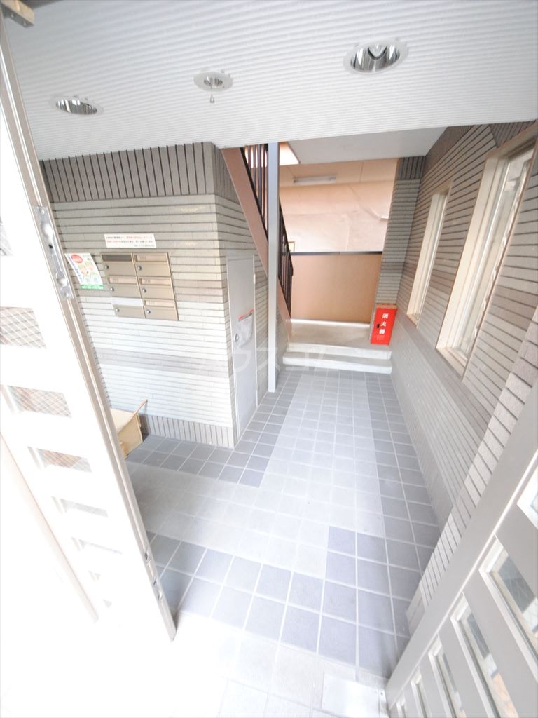 3/8 エントランス