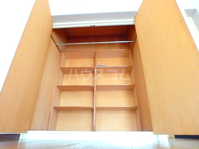 21/30 エントランス