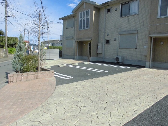 21/27 駐車場