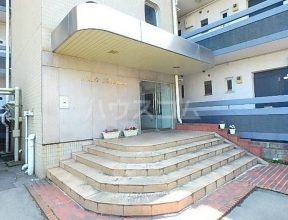 17/26 エントランス